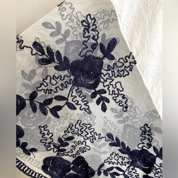 Boho Spring Summer Lightweight Kimono with Lace Trim - Picture 3 of 7